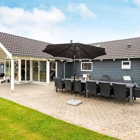 Semesterbostad Holiday Home Sydals Xlix *