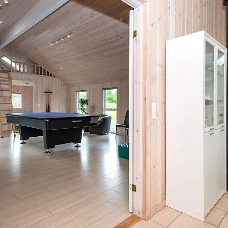 Semesterbostad Holiday Home Sydals Xlix *